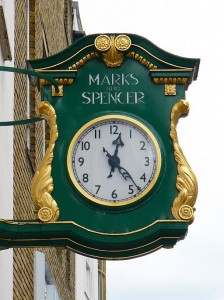 Marks_and_Spencer_clock,_Queen_Street,_Oxford_-_geograph.org.uk_-_2358682