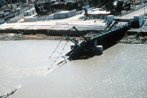 Operation_Desert_Storm,_bridge_collapsed